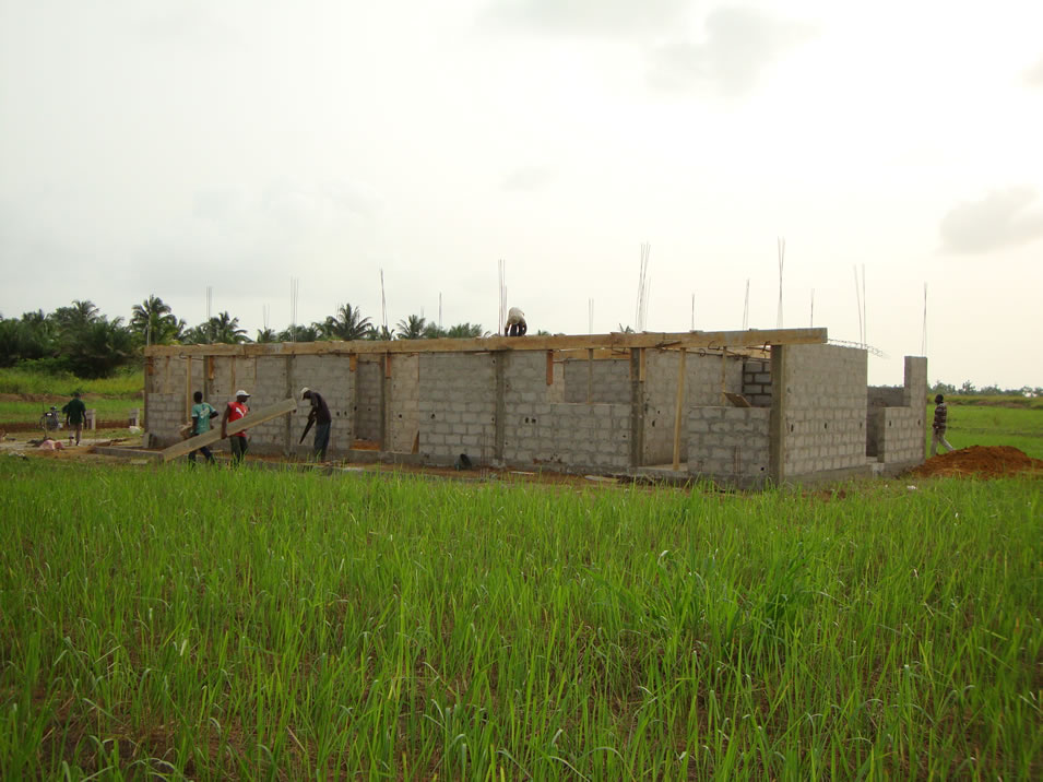 deporte y desarrollo - obras de construcción del centro de Grand-Bassam 040